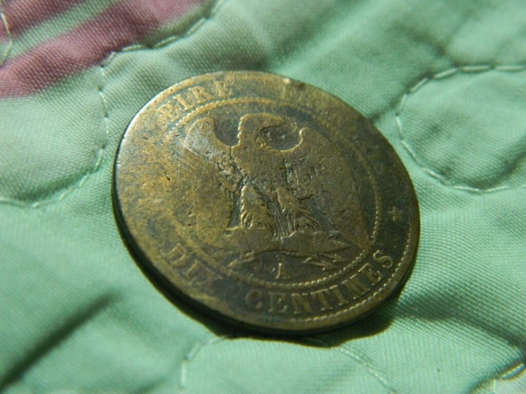 Photo coin watch